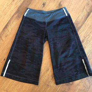 Lululemon Cropped Pants